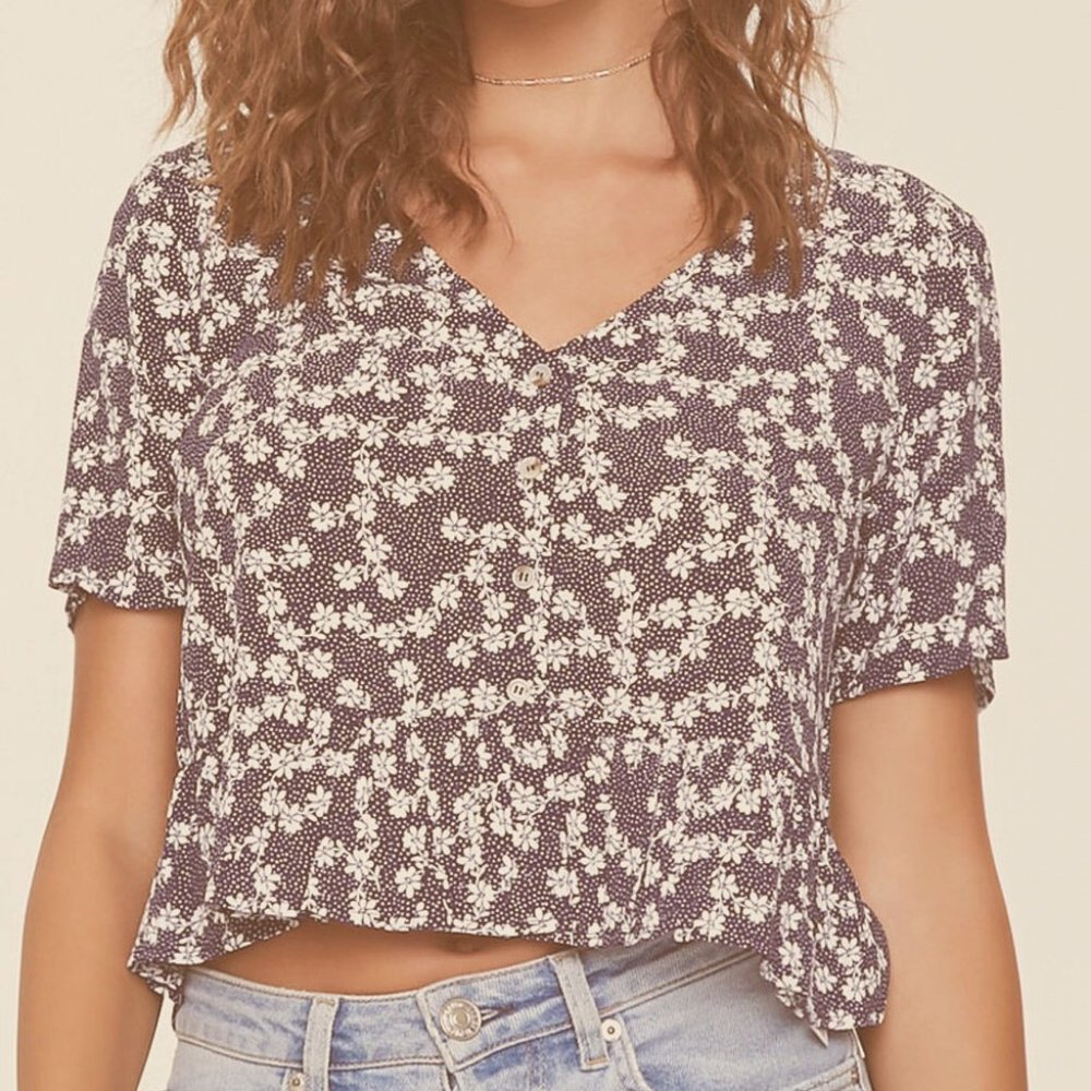 Forever 21 Red Ditsy Floral Print Button Up Top Size L